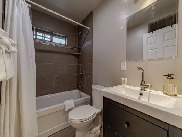 Mendocino Home 1027104