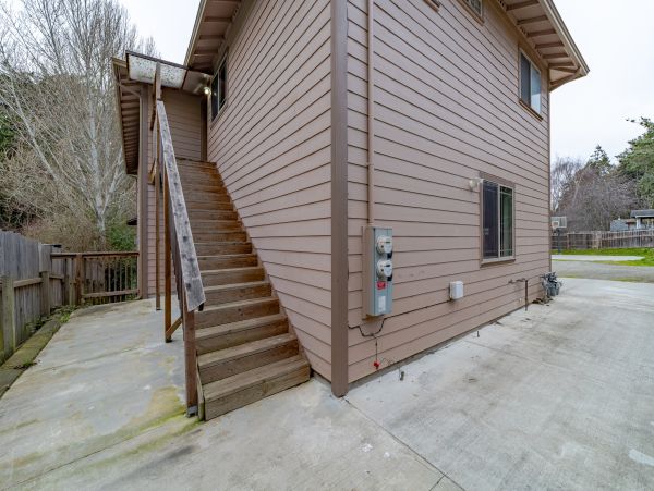 Mendocino Home 1027104