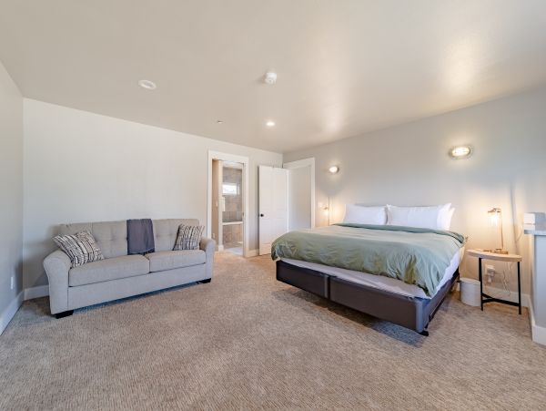 Mendocino Home 1027105