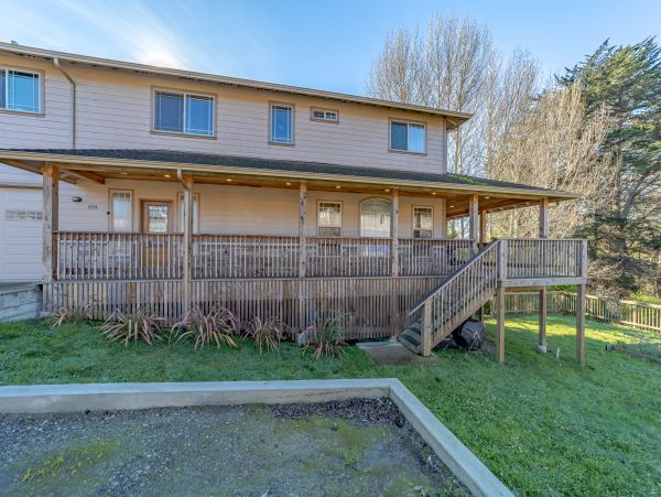 Mendocino Home 1027105