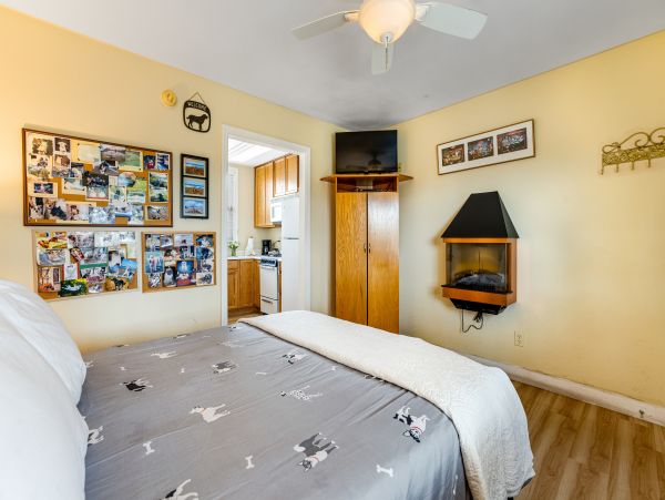 Mendocino Home 1027106