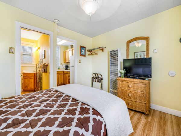 Mendocino Home 1027107