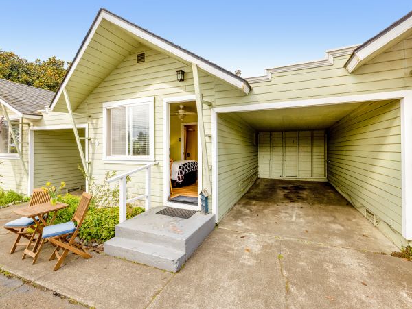Mendocino Home 1027107