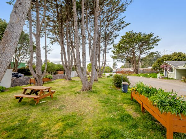 Mendocino Home 1027107