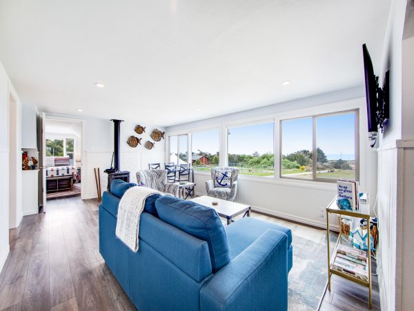 Mendocino Home 1027108