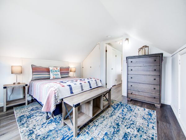Mendocino Home 1027108