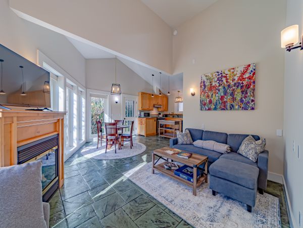 Mendocino Home 1027109