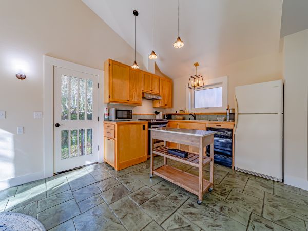 Mendocino Home 1027109