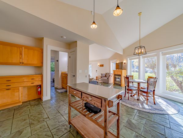 Mendocino Home 1027109