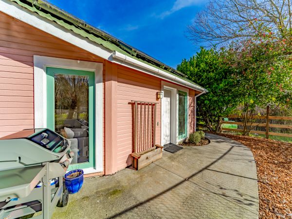 Mendocino Home 1027109