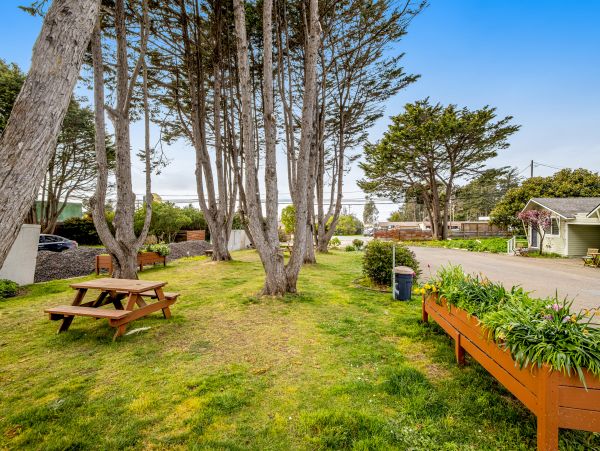 Mendocino Home 1027110