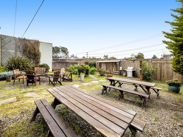 Mendocino Home 1027111