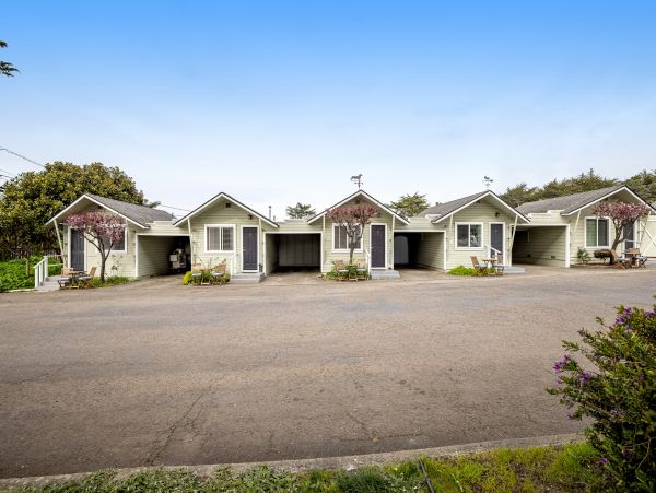 Mendocino Home 1027111