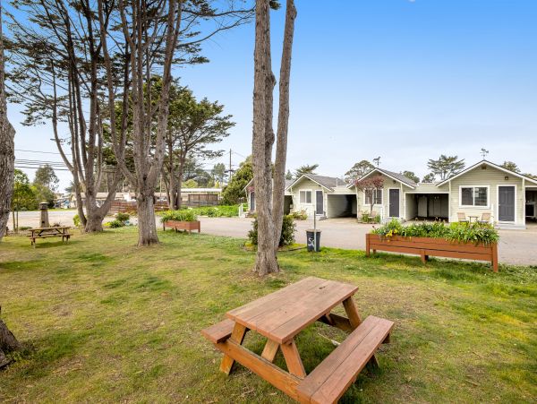 Mendocino Home 1027111