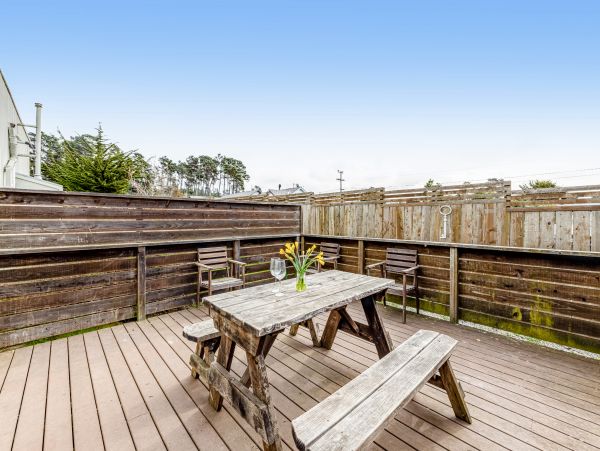 Mendocino Home 1027112
