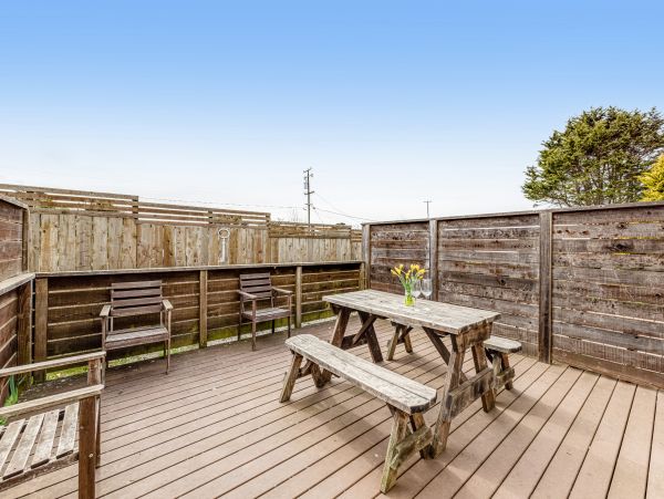 Mendocino Home 1027112