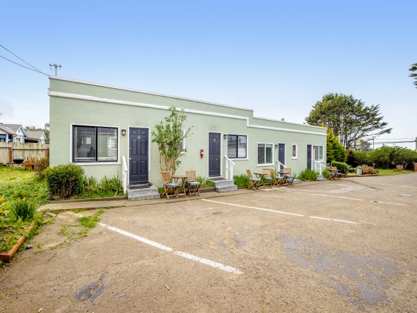 Mendocino Home 1027113