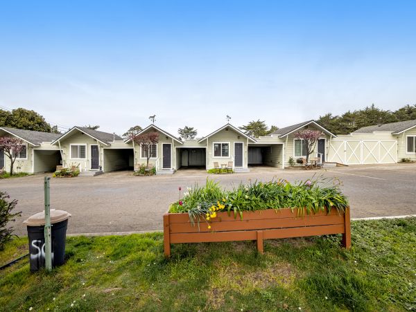 Mendocino Home 1027114