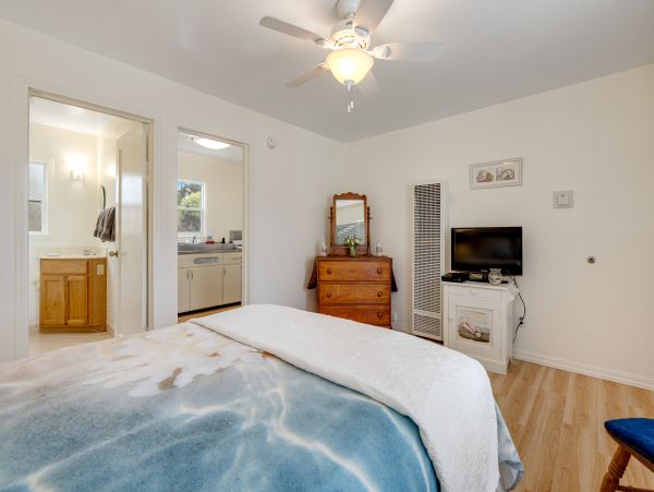 Mendocino Home 1027115