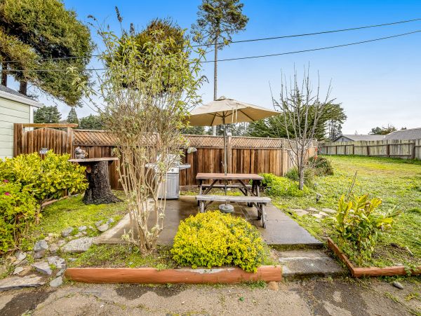 Mendocino Home 1027118