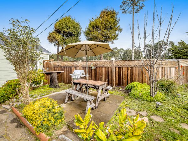 Mendocino Home 1027118