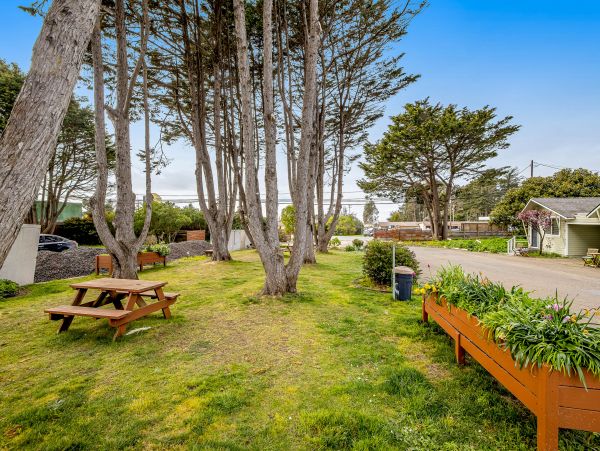 Mendocino Home 1027118
