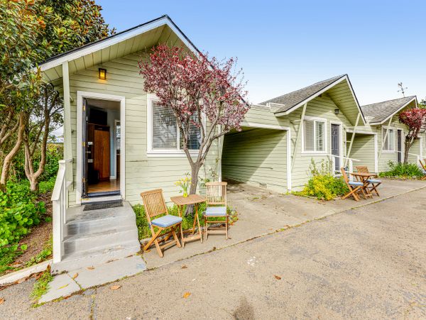 Mendocino Home 1027119