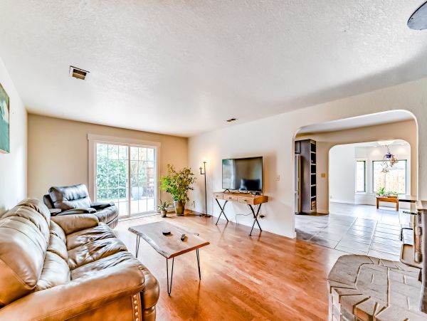 Mendocino Home 1027120