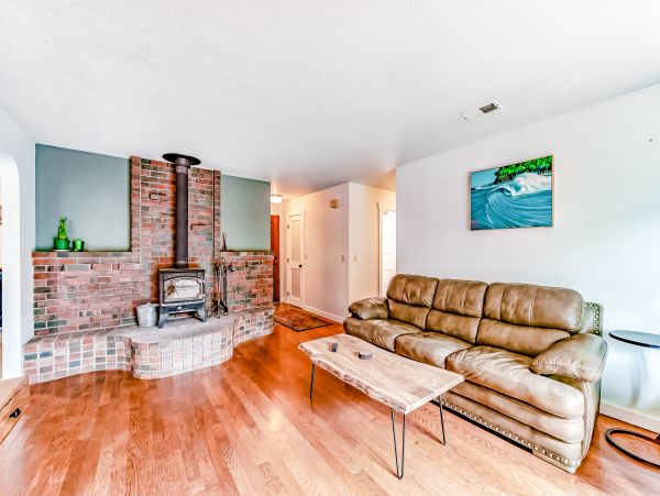 Mendocino Home 1027120