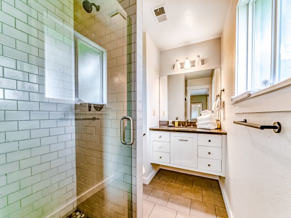Mendocino Home 1027120