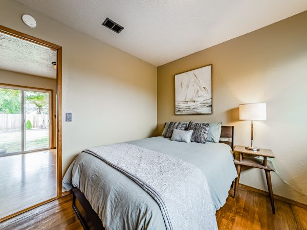 Mendocino Home 1027121