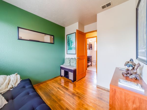 Mendocino Home 1027121
