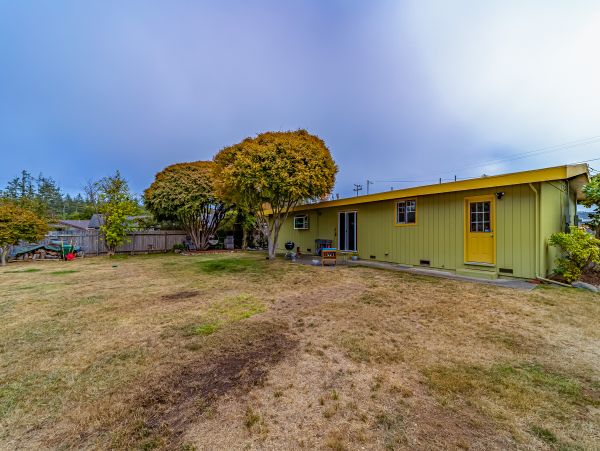 Mendocino Home 1027121