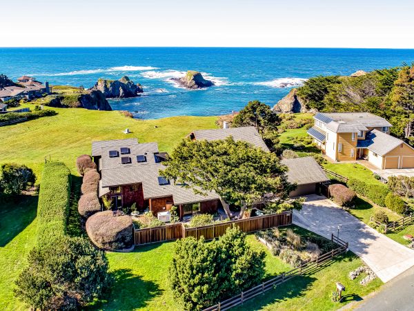 Mendocino Home 1027122
