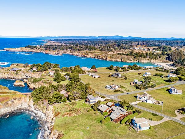 Mendocino Home 1027123