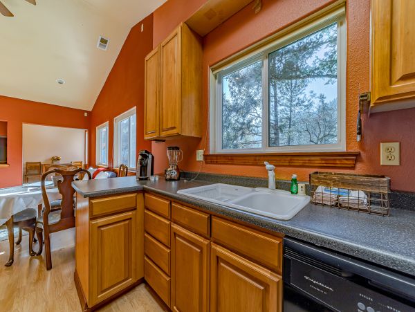 Mendocino Home 1027124