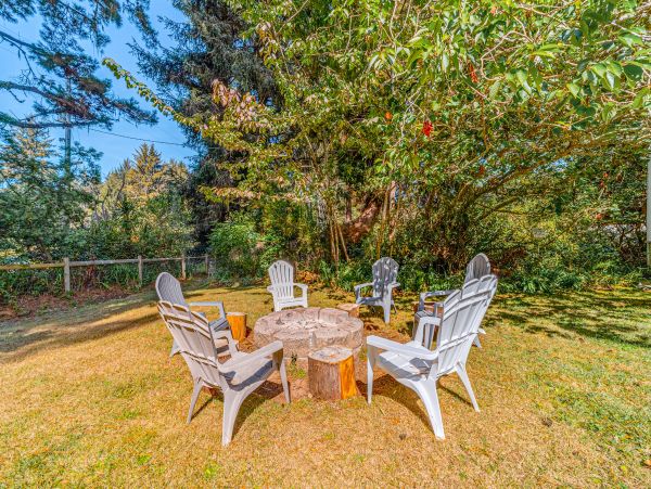 Mendocino Home 1027125