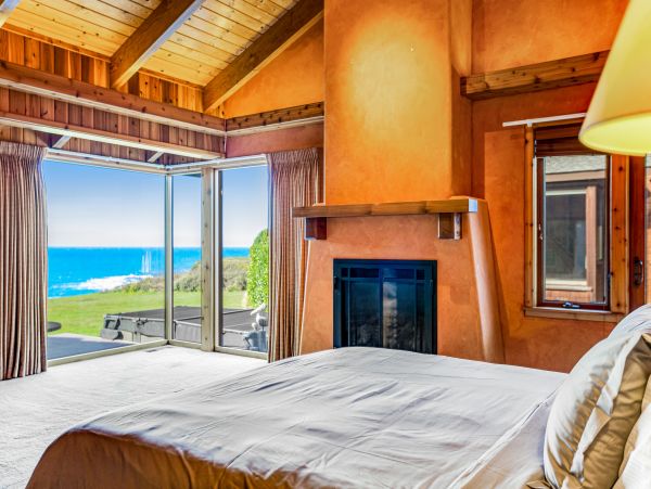 Mendocino Home 1027127