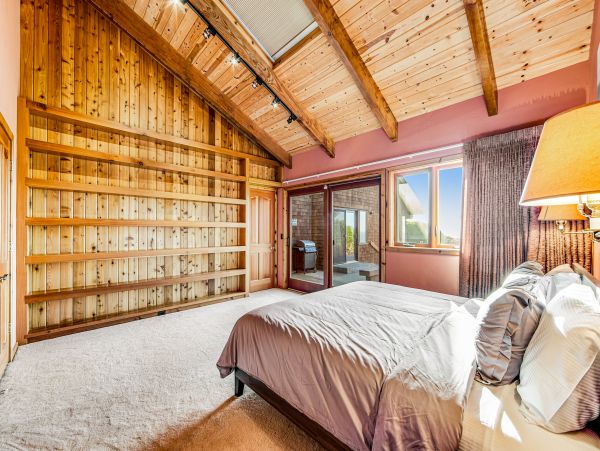 Mendocino Home 1027127