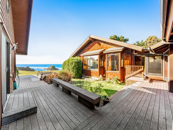 Mendocino Home 1027127