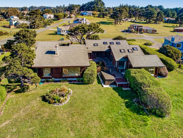 Mendocino Home 1027127