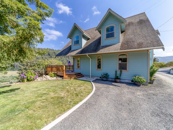 Mendocino Home 1027128