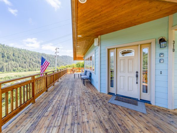 Mendocino Home 1027128