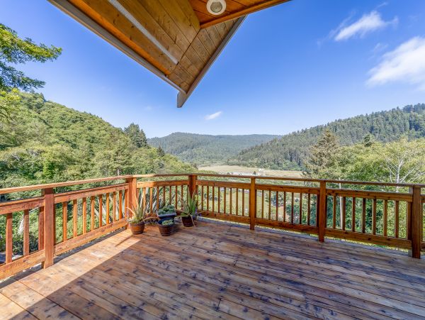 Mendocino Home 1027128