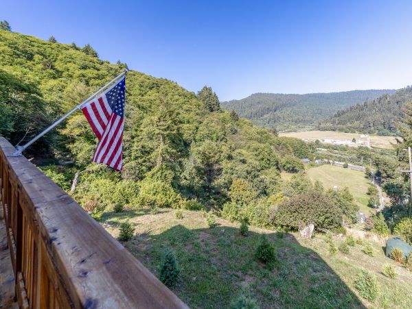 Mendocino Home 1027128