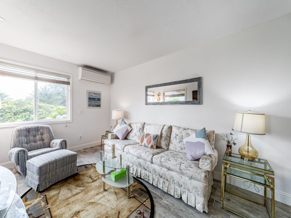 Mendocino Home 1027129