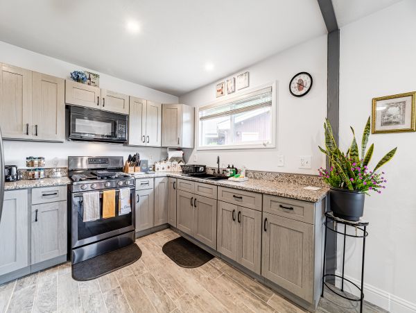 Mendocino Home 1027129