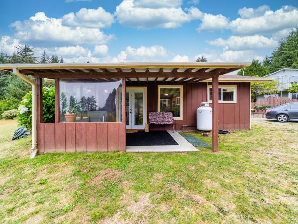 Mendocino Home 1027129