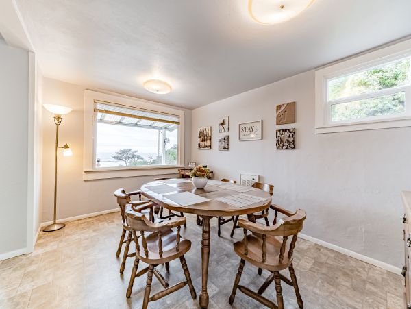 Mendocino Home 1027130