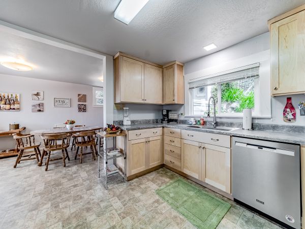 Mendocino Home 1027130
